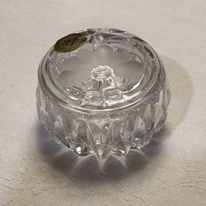 Vintage crystal dish with lid